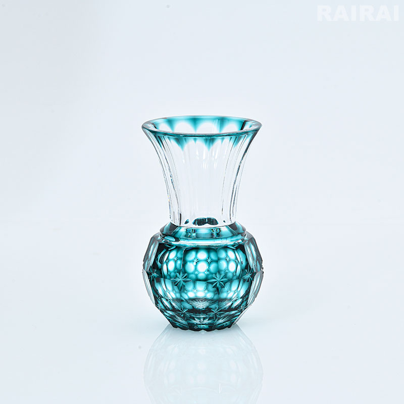 楽天市場】薩摩切子 花入れ 小 金赤 黄 藍 緑 創作 島津薩摩切子 薩摩