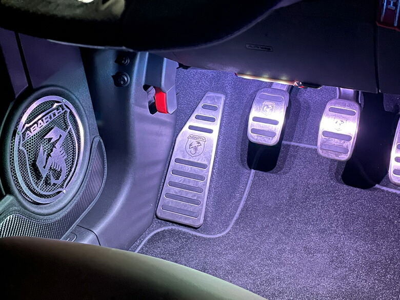 楽天市場】フィアット500・アバルト595専用 フルカラーLEDフットランプ