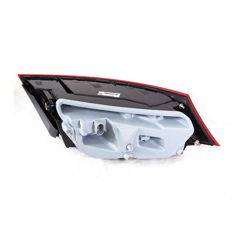 楽天市場】AUDI 純正品 テールランプ右側 TT（8J 一部） 純正品番