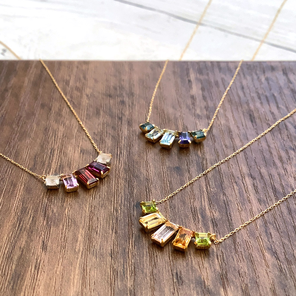 楽天市場】K18 または K10 イエローゴールド マルチカラーストーン