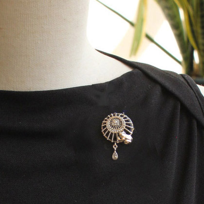 楽天市場】【碌山】 シルバー オニキス カエル ブローチ&ペンダント