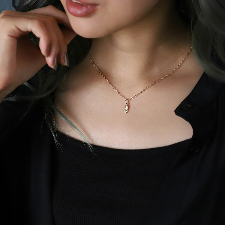 楽天市場】18金 ペンダントトップ k18 シェル パイナップル ヤシの木