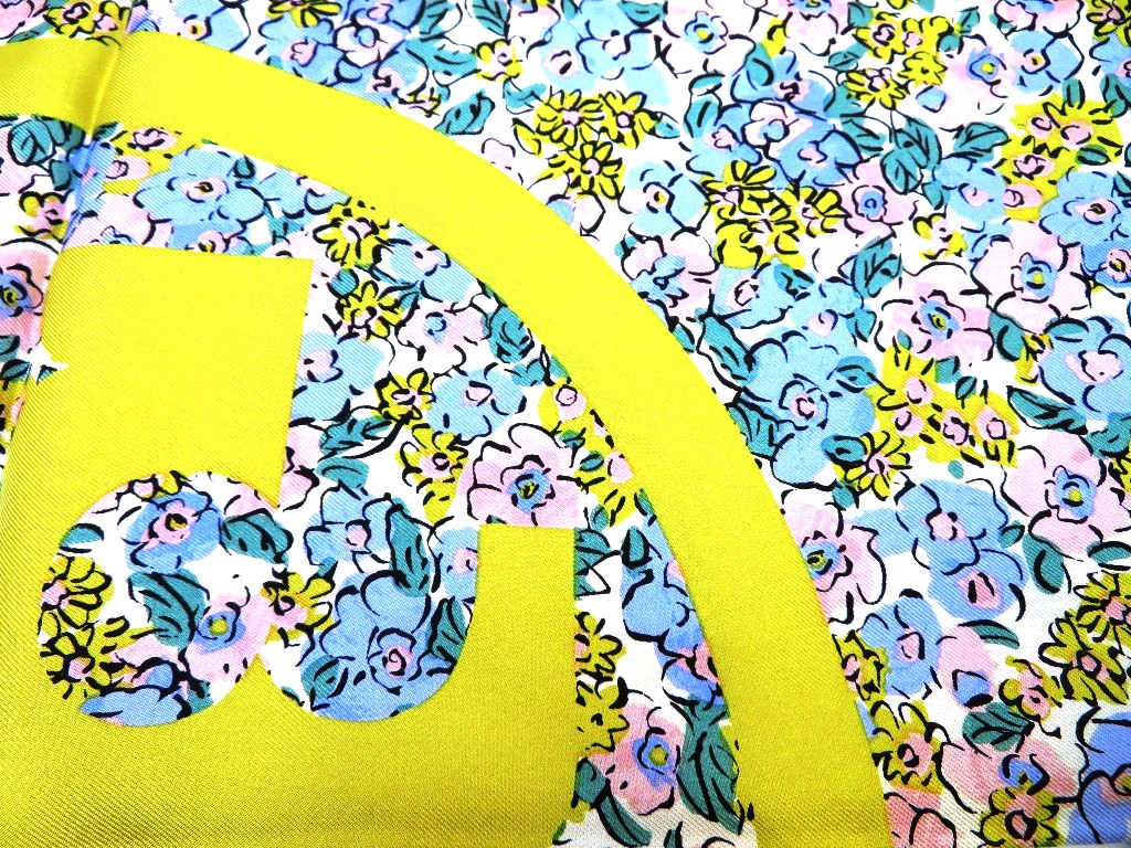楽天市場】TORY BURCH トリーバーチ スカーフ 花柄 イエロー マルチ
