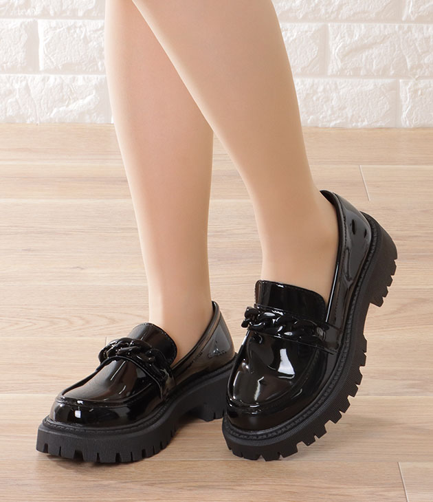 楽天市場】チェーンベルト付き フェイクレザー 厚底 ラウンド