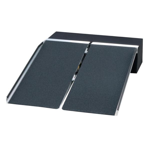 楽天市場】ポータブルスロープ アルミ2折式タイプ 全長1.5m/PVS150