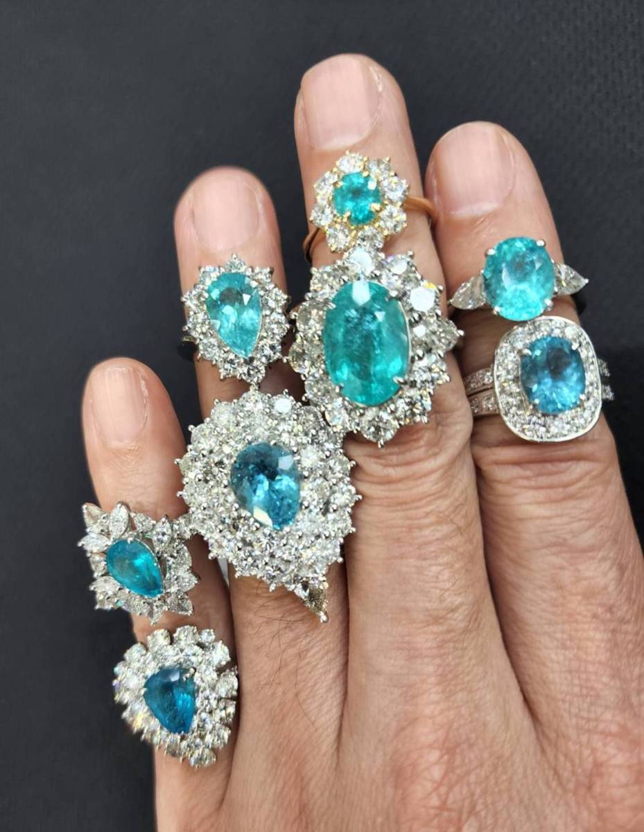 美しいブルーネオンのお星さま☆ブラジルバターリャパライバトルマリン