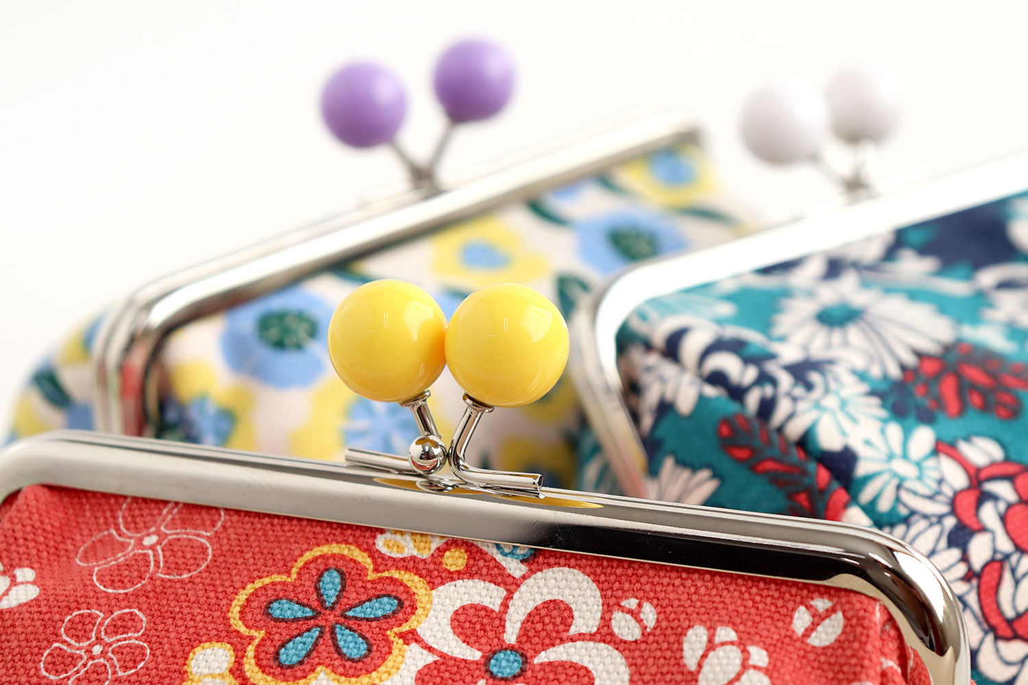 ハンドメイド 和風 畳がま口長財布 いちご さくら 海外プレゼント