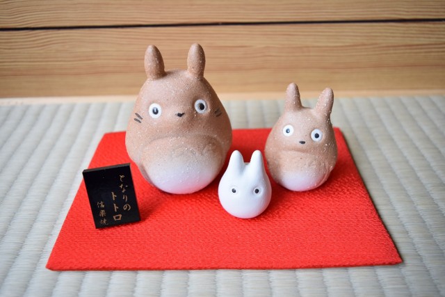 楽天市場】【となりのトトロ置物】インテリア トトロの置物 大中小 3