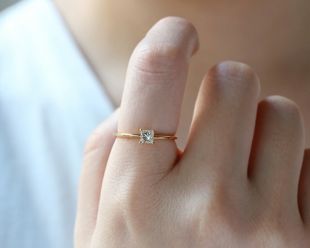 楽天市場】「プリンセスカット」 一粒 リング ダイヤモンド 0.294ct【J