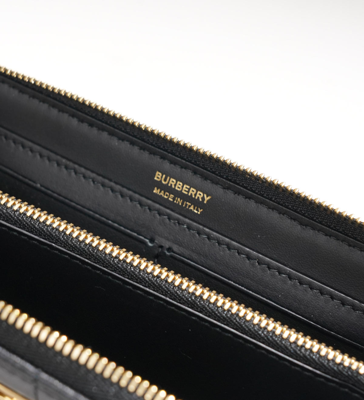 楽天市場】BURBERRY バーバリー ラウンドファスナー長財布 8062340