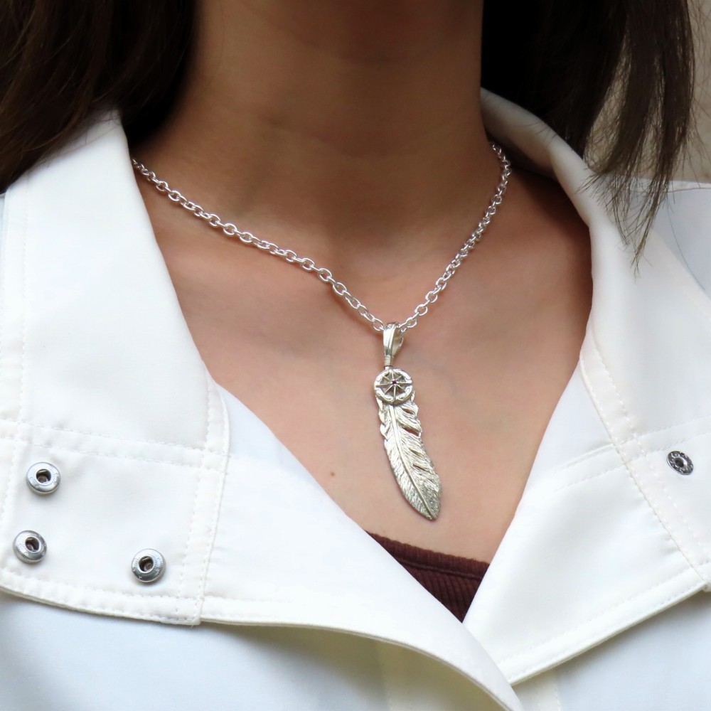 楽天市場】太陽神フェザーネックレス M シルバー925 【刻印無料】 太陽