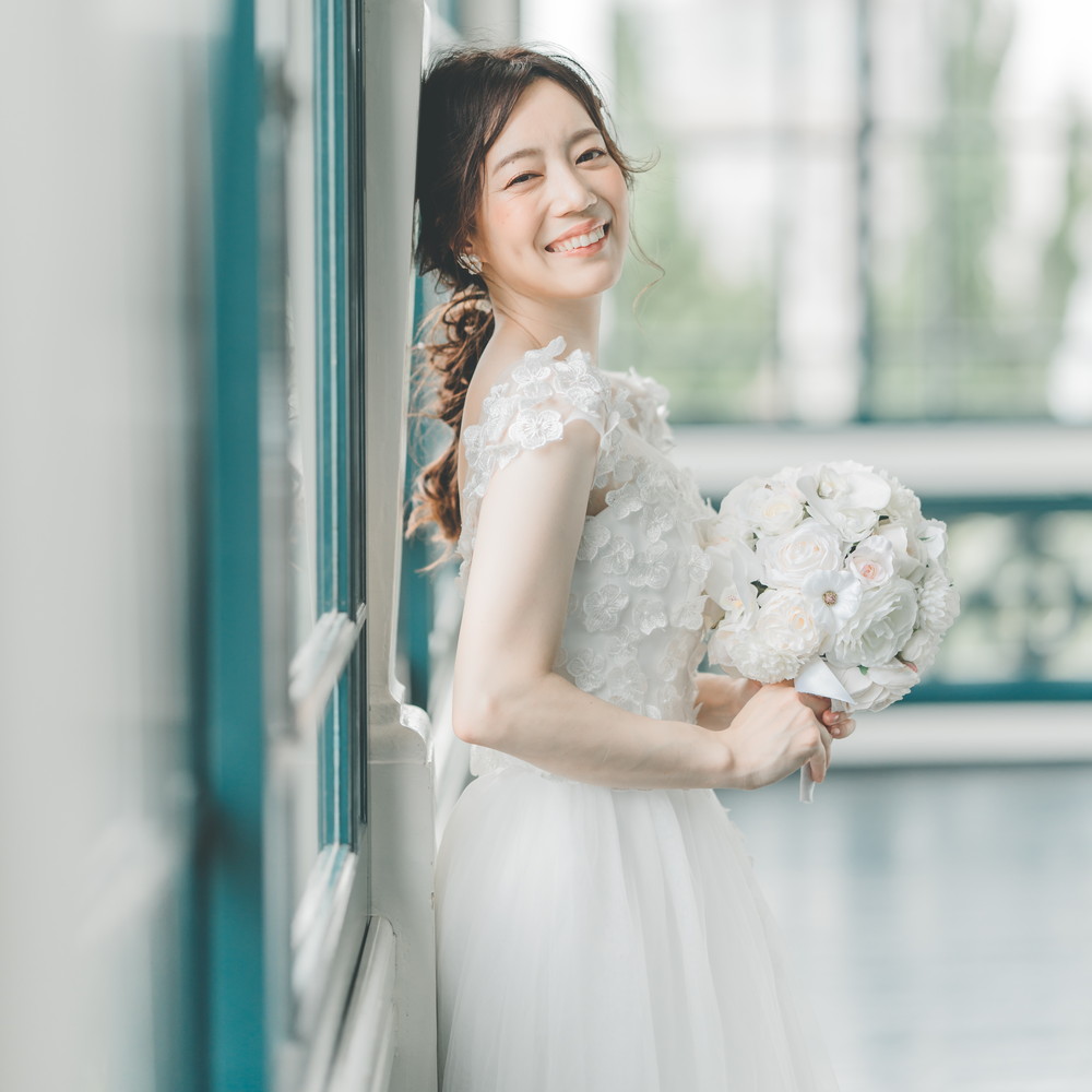 楽天市場】ウェディングドレス 前撮り お花モチーフ 二次会 編み上げ