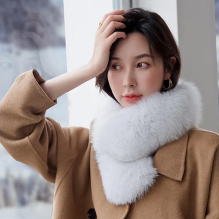 楽天市場】 ファーマフラー 女性用 スヌード 結婚式 フォックスファー