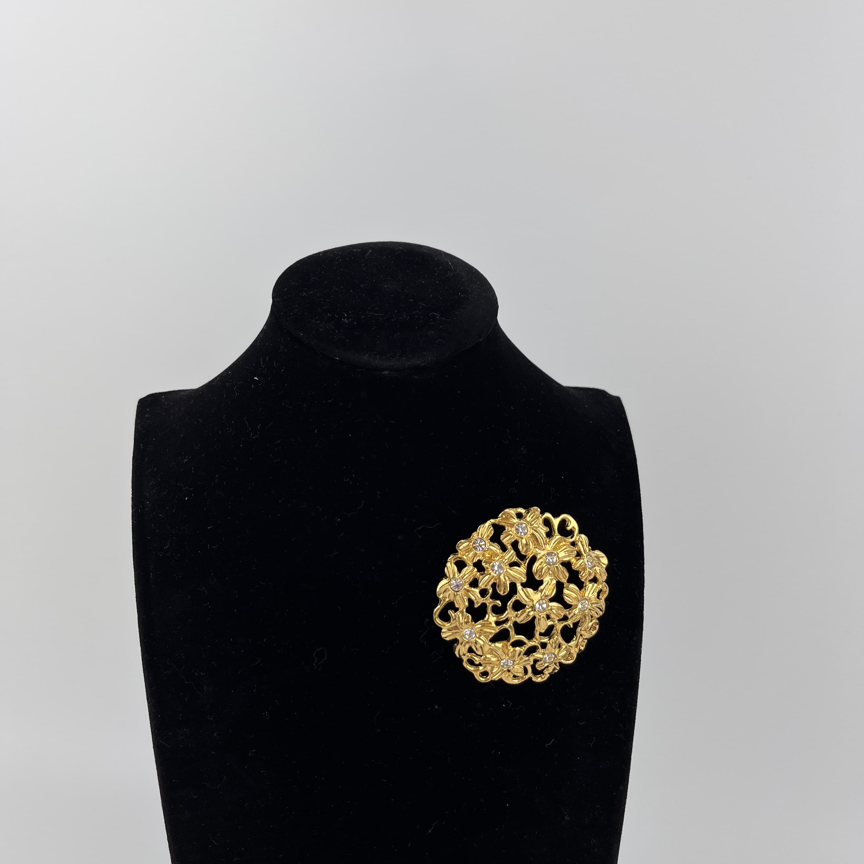 楽天市場】イヴ・サンローラン ブローチの通販