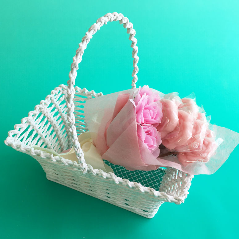 楽天市場】手付きホワイト バスケット スクエア 横幅約21cm プチギフト