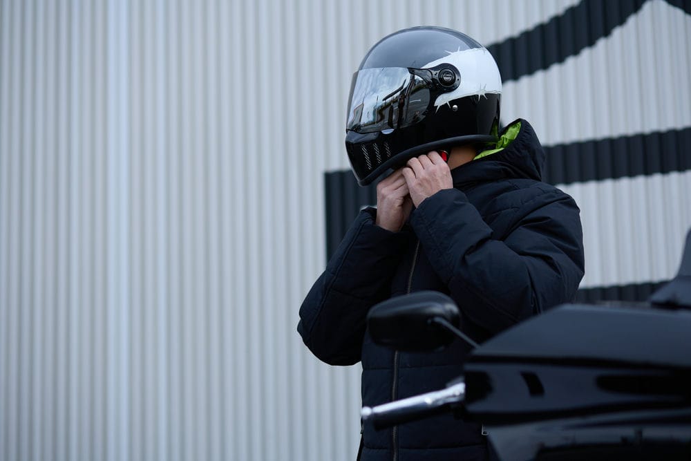 楽天市場】フルフェイスへルメット バイク VANSON コラボ ホワイト S