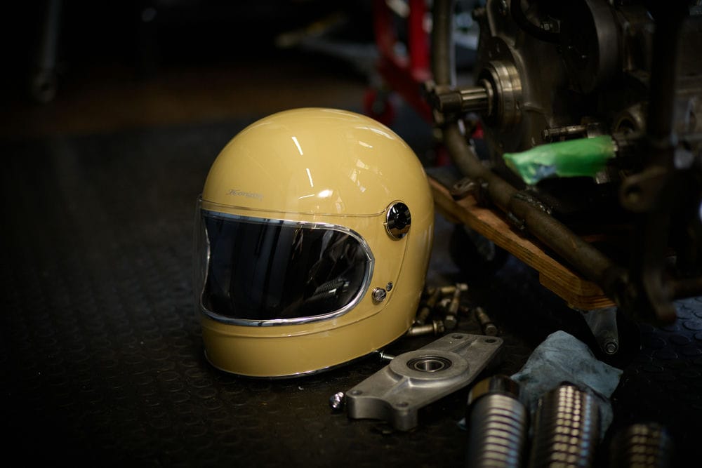 楽天市場】フルフェイス へルメット バイク ビンテージ アイボリー