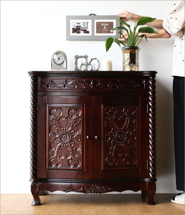 ねこ イギリスヴィンテージ チェスト ショートサイドボード リビング