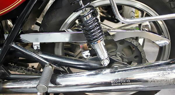 楽天市場】GS400 (全年式) メッキチェーンケース : ハンドルキング