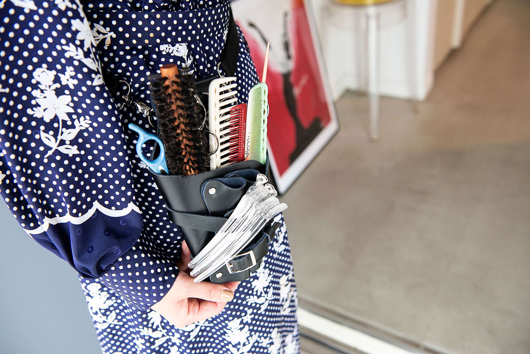 楽天市場】ビエンナ 本革シザーケース (黒/茶色) たくさん入る 美容師