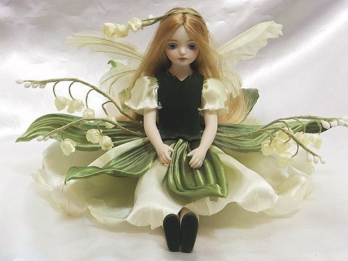 楽天市場】妖精 置物若月まり子 お花の妖精人形♪エルフィンフローリー