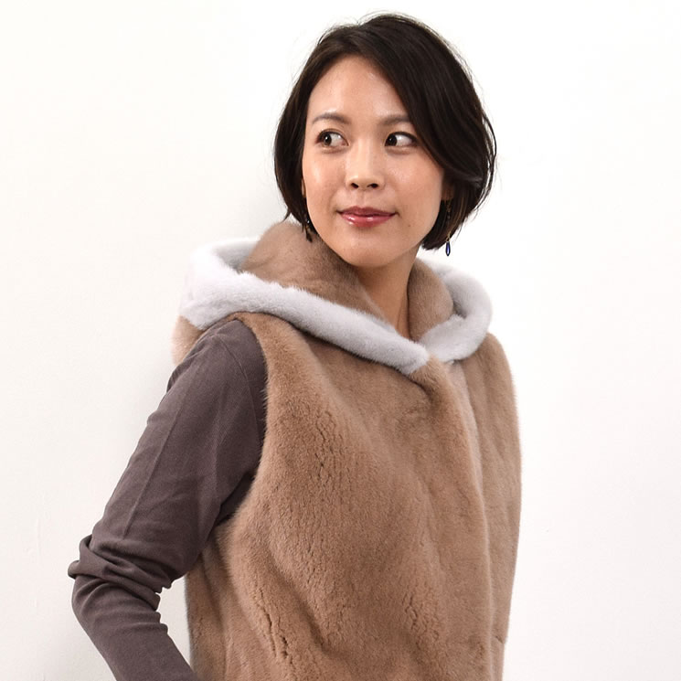 楽天市場】SAGA ミンク ファー ロング丈 ベスト フード付 毛皮 ファー