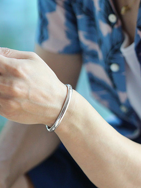 楽天市場】ORVILLE TSINNIE オーヴィルツィニー 【 プレーン バングル