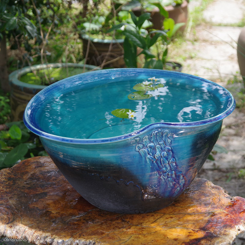 楽天市場】信楽焼 睡蓮鉢 陶器 大型 青ガラスたわみ水鉢 19号（外径