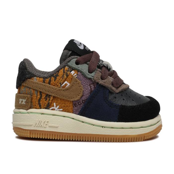 楽天市場】travis scott nike（キッズ・ベビー・マタニティ）の通販