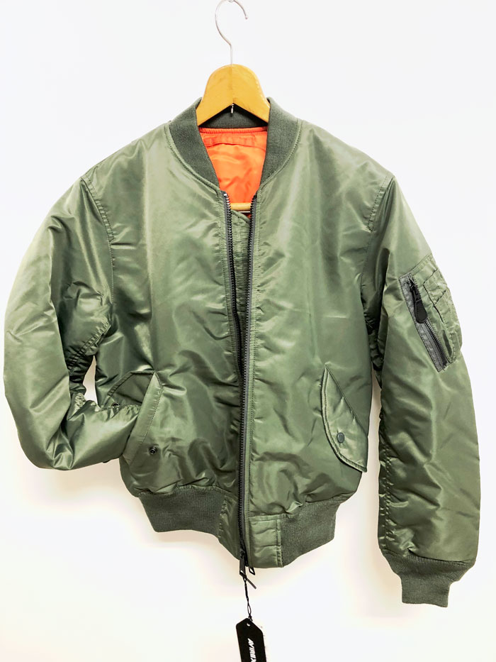 楽天市場】AVIREX アヴィレックス 6102171 ロゴ入り MA-1ジャケット