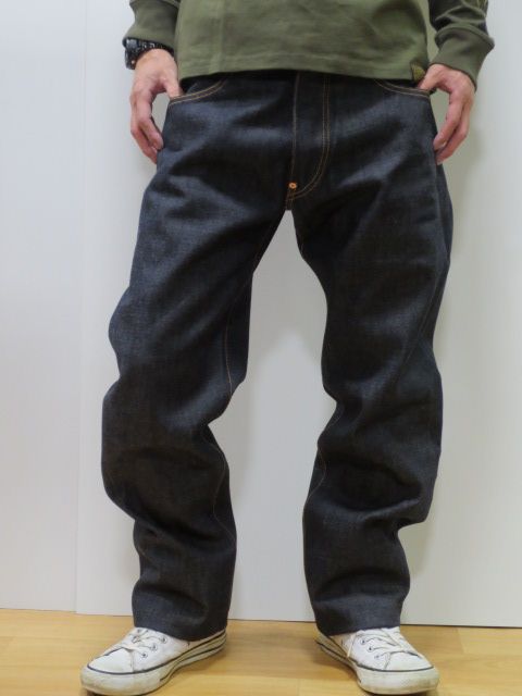 EVISU DONNA 27サイズ 白大黒 ビックカモメ 色落ち加工 ジッパー EVISU