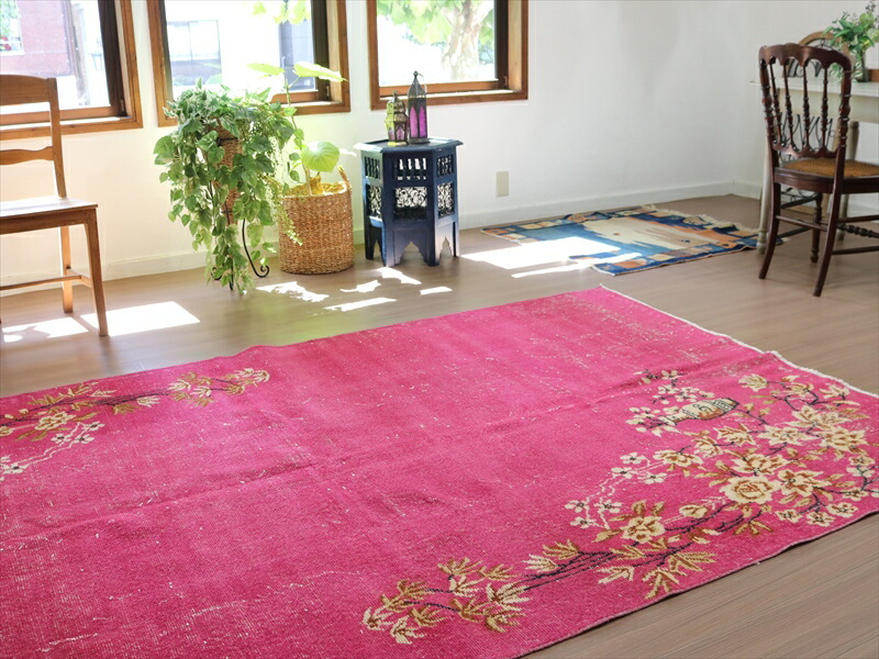 楽天市場】ヴィンテージ オーバーダイドラグ ピンク 276×161cm トルコ