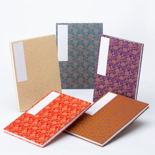 楽天市場】見開き御朱印帳 縦型特大判26x18cm 緞子でどん！5色 ご朱印