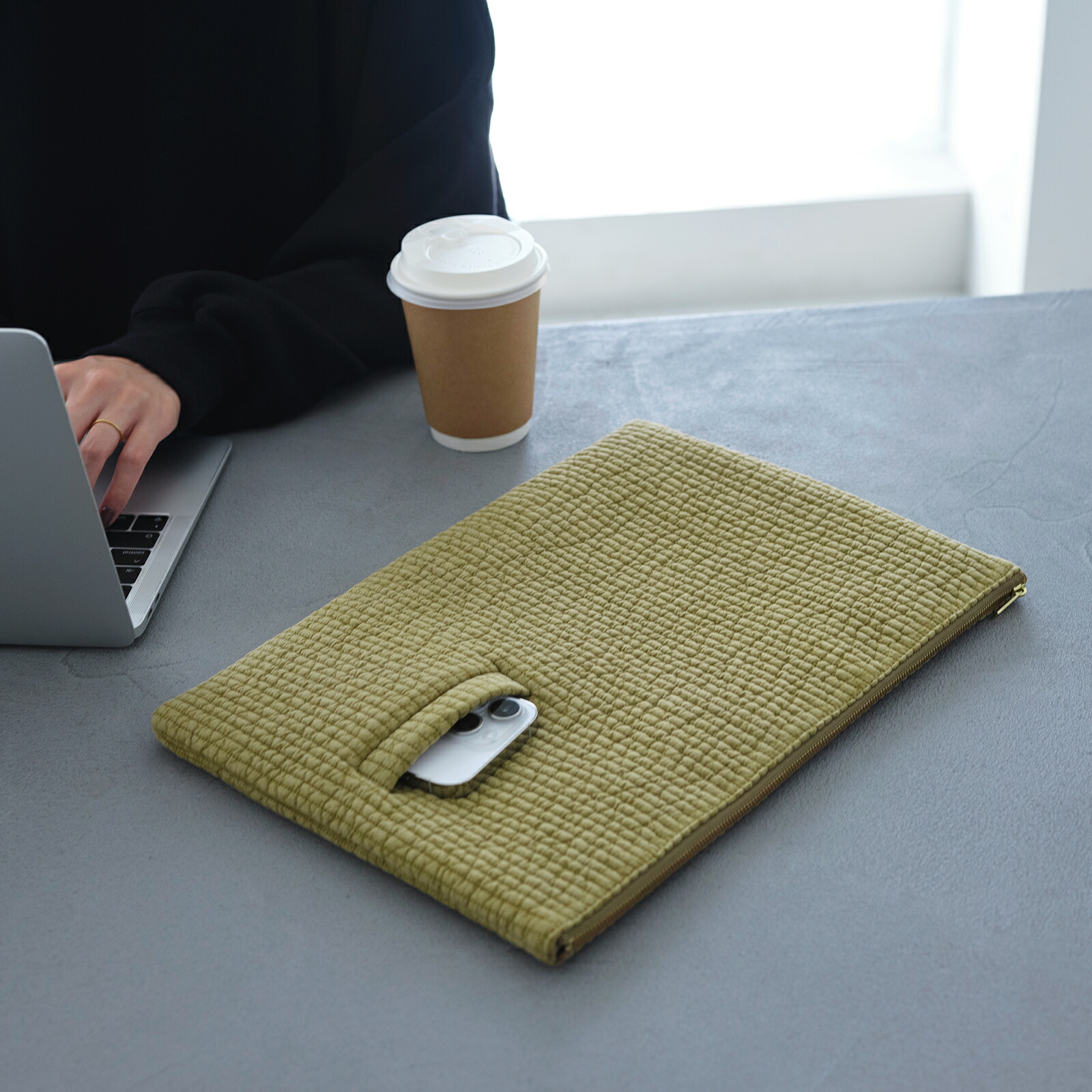 楽天市場】【14インチPC対応】FOUR SECヌビPCケース 全3色 13インチ 14