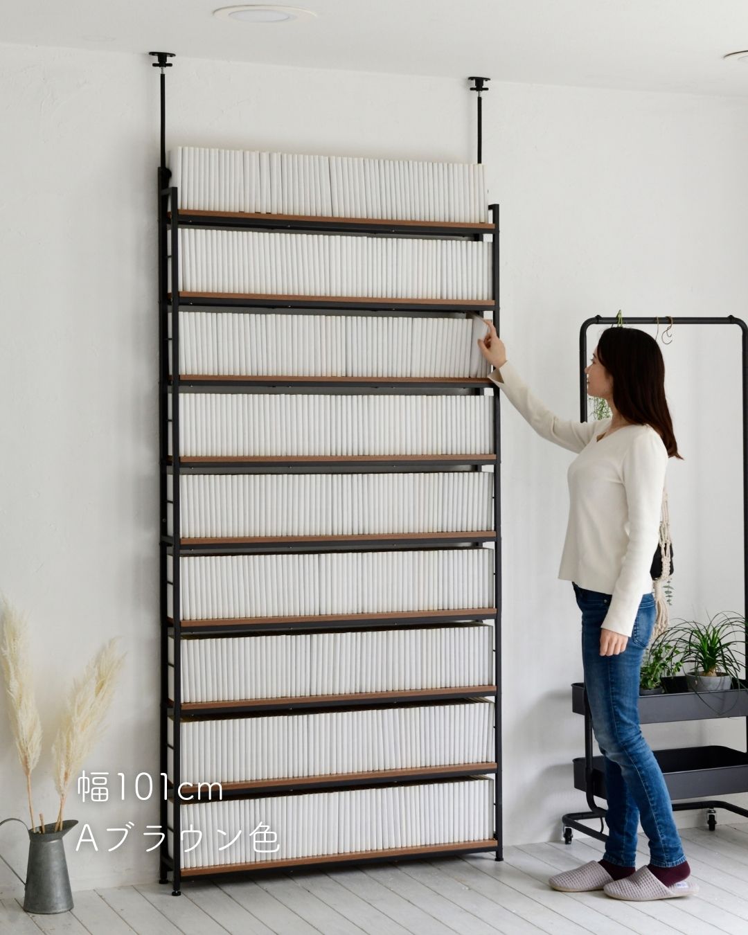 楽天市場】本棚 薄型 頑丈 突っ張り ラック 大容量 スリム 9段 幅41/61