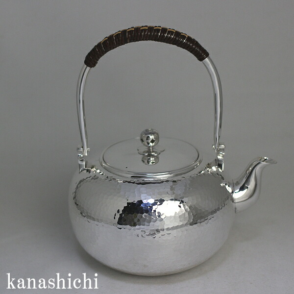 楽天市場】銀瓶 丸型槌目打 5寸 日本製 工芸品 鉄瓶 銀 純銀製 銀製 お
