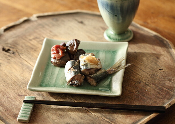 楽天市場】【手造り】灰釉波紋5寸正角皿（鈴木克弥作)横幅15.8cm 縦幅