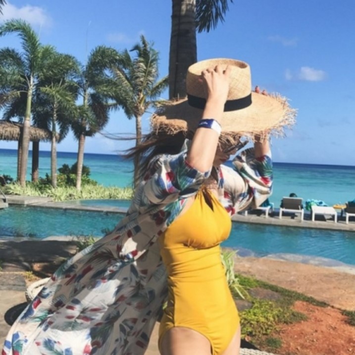 楽天市場】【送料無料】 2color クロス ホルターネック ワンピース