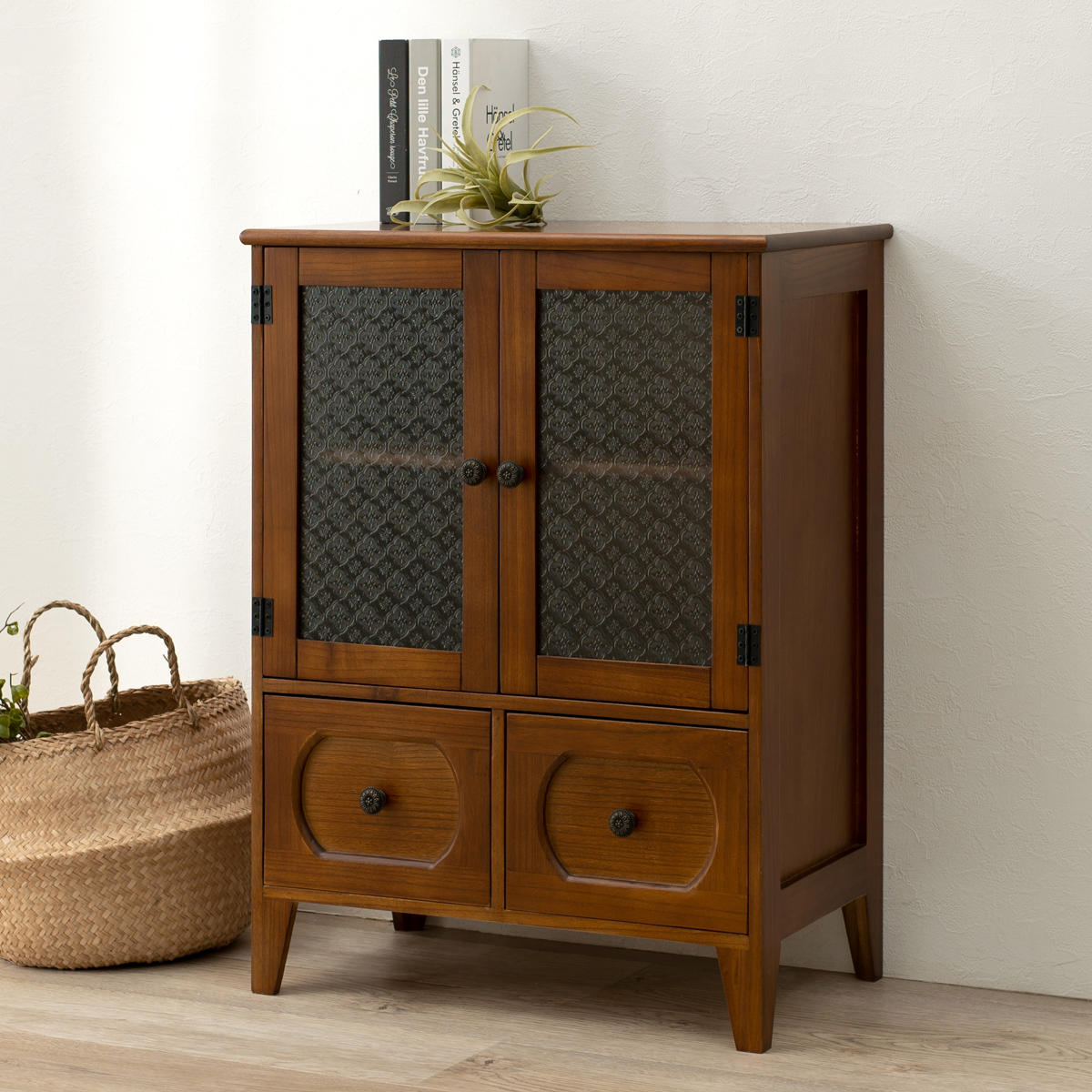 楽天市場】キャビネット アンティーク調 桐製 ガラス扉 幅60cm （ 収納