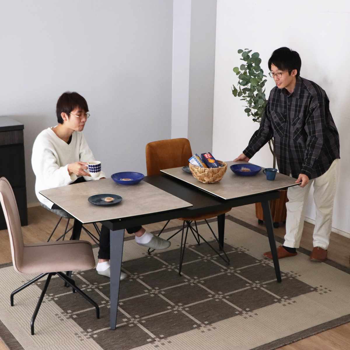 楽天市場】ダイニングテーブル 伸縮式 セラミック天板 140〜170cm UP