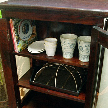 楽天市場】アジアン家具 キャビネット アンティーク調 幅60cm 扉付き