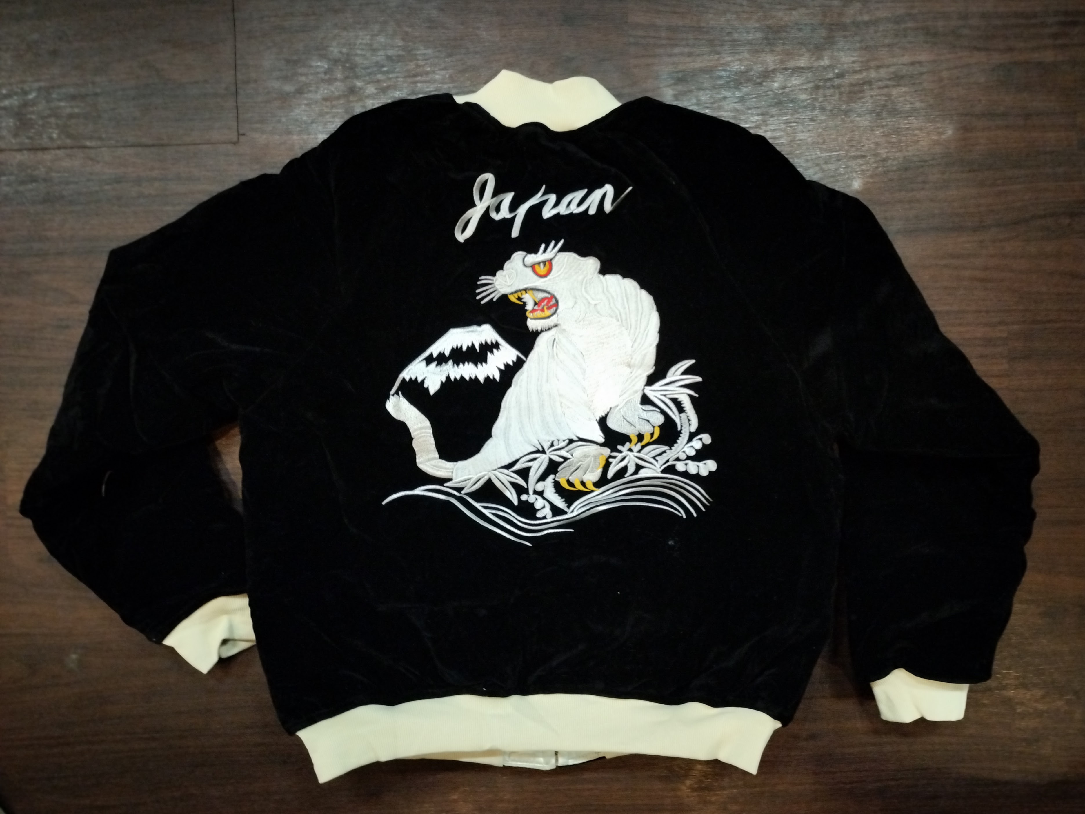 楽天市場】＃417 別珍 スカジャン ”白虎” 黒x生成り : ラピーヌ