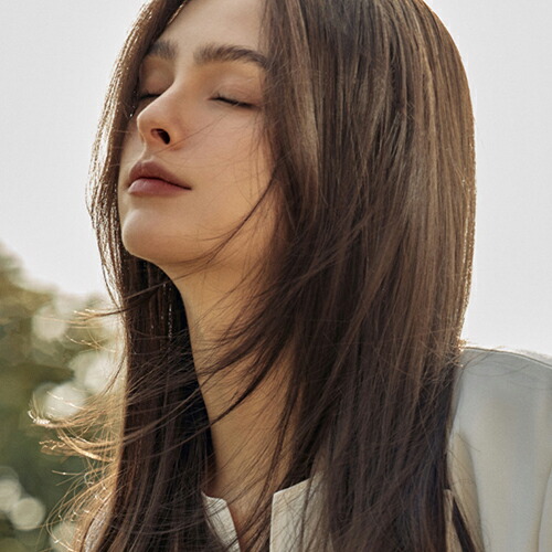 楽天市場】セミ手植えフルウィッグ) セミレイヤードCカールパーマ エル