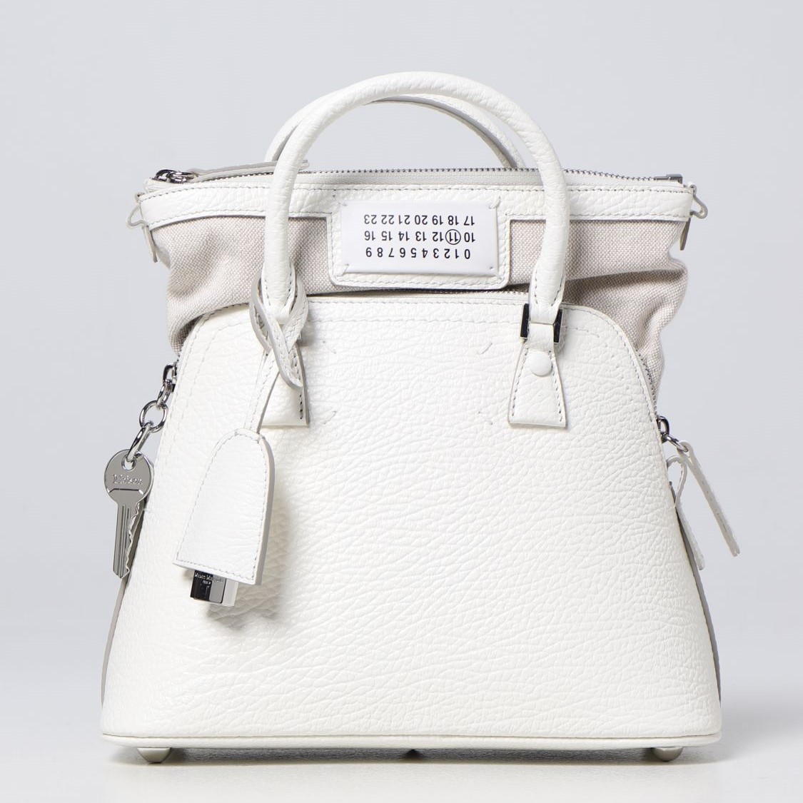 楽天市場】MAISON MARGIELA 5AC MINI BAGS56WG0082P4455H0157WHITE