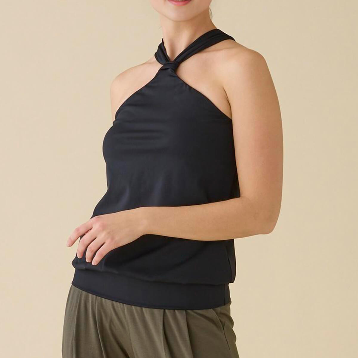 楽天市場】スリア セール suria ヨガウェア トップス カップ付き