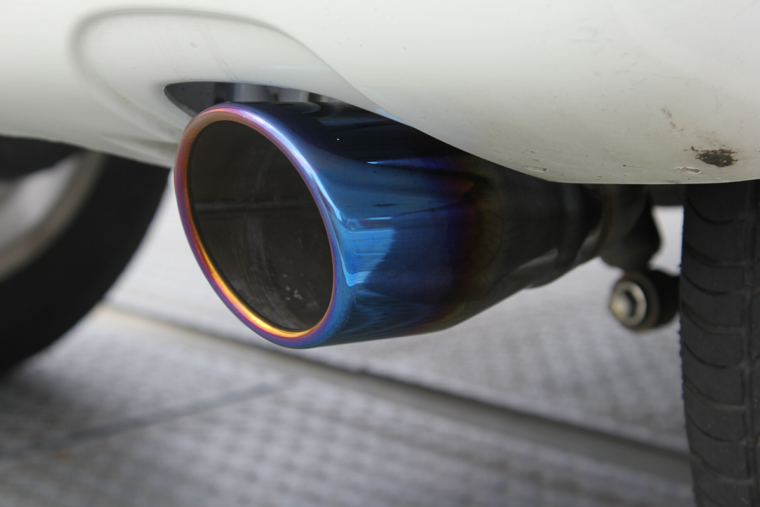 楽天市場】ジムニー マフラー JB23W 1型〜10型 純正バンパー対応