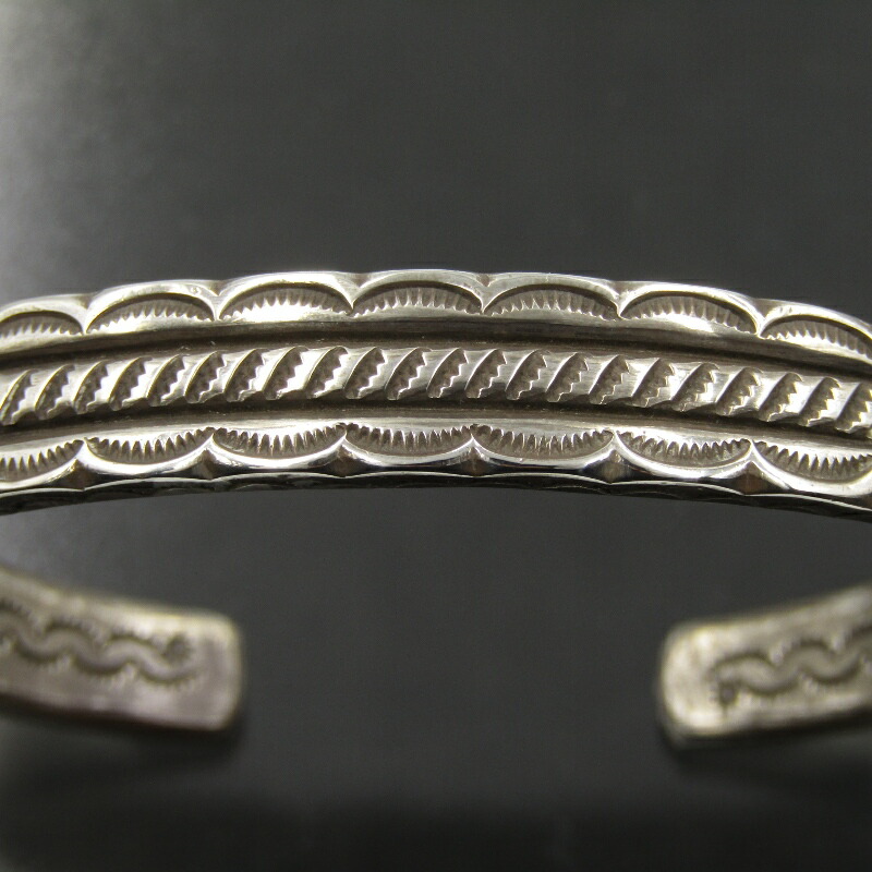 楽天市場】【中古】Perry Shorty ナバホ族 バングル 4面 スタンプ