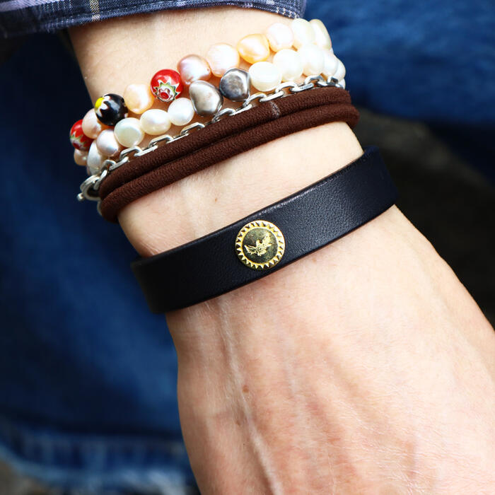 希少タディアンドキング レザーオンフェザーブレスレット TADY&KING