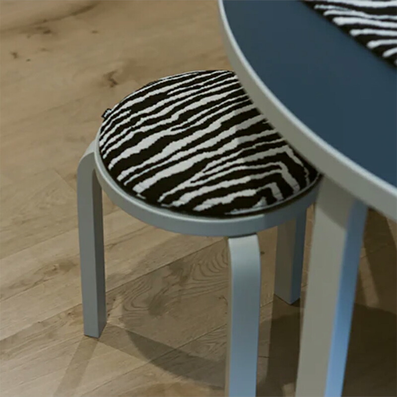 楽天市場】【正規取扱販売店】Artek ゼブラ シートクッション Zebra