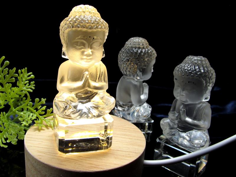 楽天市場】○選べる台座2種類【天然水晶 ミニ大仏くん 彫刻置物】高さ